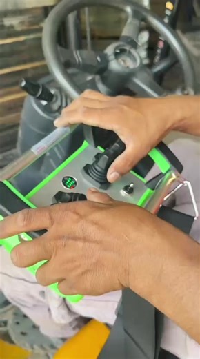 Crane remote feedback from Malaysia #crane #grúa #joysticks #radio #spider #crawler #drilling #Vinç #guindastes #kran #Vinç #XCMG #Palfinger #PM #FASSI #SANY #HIAB #zoomlion #EFFER #spidercrane #drilling #skidsteer