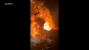 SOUND UP: Video captures the moment in Arlington when a home exploded as police were about to serve a search warrant. READ MORE: https://newschannel9.com/news/nation-world/house-explosion-arlington-flare-gun-search-warrant-north-burlington-street-virginia-police-fatalities-man-dead-investigation-fire-department-home-flames-smoke-crime-detectives-incident-injuries-gas# | WTVC-TV NewsChannel 9 News