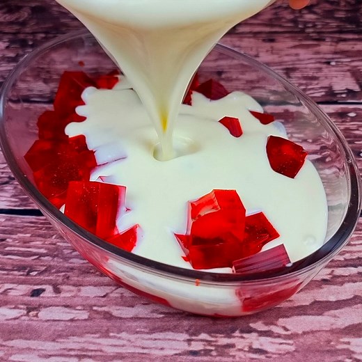 Creamy and Irresistible! Easy dessert and without blender, impossible to stop eating! | Yummy Recipes | Facebook