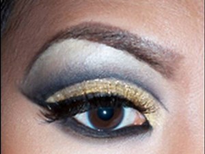 Ru Paul's Drag Race Makeup - Tyra's Gold Cut Crease