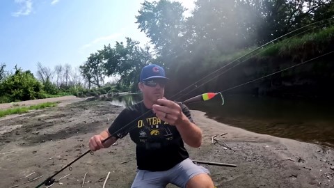 Bobber fishing a tiny creek (wade fishing)