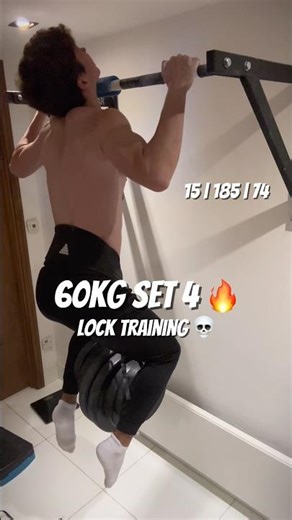 Neck might’ve been sore the day after.. 😂👀 70kg clean pull-up in 3 weeks 🙏📈