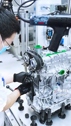 Engine Assembly Process in a Manufacturing Environment