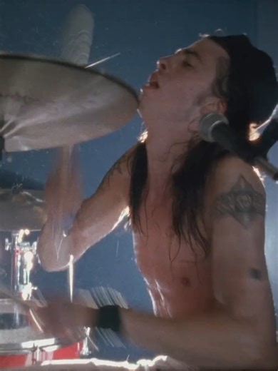 Nirvana-Breed #nirvanaband #nirvana #kurtkobain #grungerock #rock #review