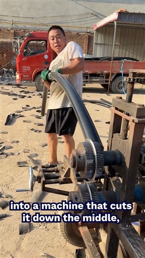 Machine Stripping the Shell of an Electric Cable | Factable