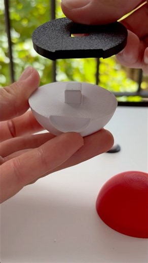 Impreso en 3D con PLA: una Pokébola #3dprinting #impresion3d #3dprint