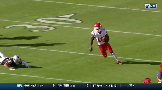 1.7M views · 1.2K reactions | If you see the ✌️... you're too late. Tyreek Hill's BEST plays from his third #ProBowl season! : Pro Bowl | Tomorrow 3pm ET on ESPN + ABC + Disney XD | NFL | Facebook