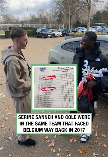 Wholesome moment between ex-teammates 🏴󠁧󠁢󠁥󠁮󠁧󠁿🤝 Credit: IG - Serinesanneh #palmer #chelsea #england #footballtiktok #sportbible