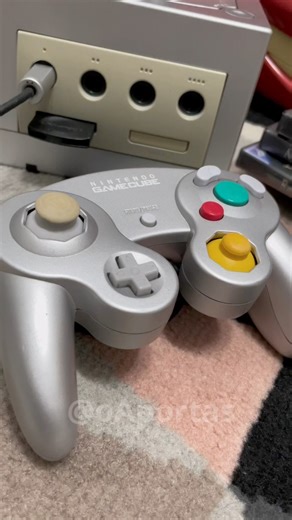 44K views · 887 reactions | Resident Evil 3 Nintendo GameCube #nostalgia #residentevil #nintendo #gamecube #RetroGaming #games | oAportas | Facebook