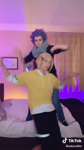 What shinso really uses his quirk for 😏🤣 with @desca_cosplay as #Shinso 💜 #shinkami #Denki #denkikaminari #mindcontrol #shinsouhitoshi #bnha #mha