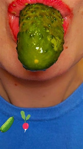 Asmr Eating Crunchy Vegetables #asmr #mukbang #crunchynoises #eatingsounds #satisfying