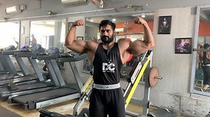 Posing perfection demands daily practice. It also helps you to get shredded fast. Pose daily, make video & correct yourself. @rahul.rd91 is our new hope to perform in the upcoming season. #dronacharyathegym #bodybuilding #powerlifting #instafit #classphysique #mensphysique #motivation #nutrition #posing #fitness #mukeshgahlot | Mukesh Singh Gahlot