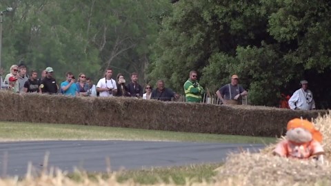 Insane hypercar Delage D12 makes its debut