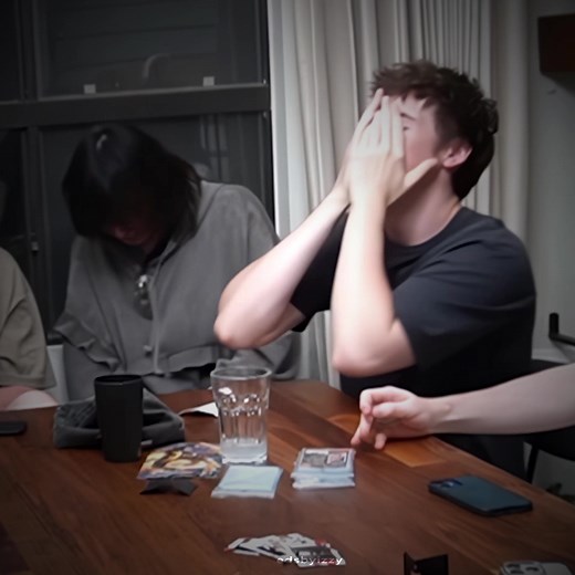 3FS: El Youtuber que aterra a la comunidad nocturna