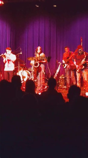 RF Factor's Smooth Jazz Performance of Heart's Desire by Earth Wind and Fire 🎺 🎶🎷🥰