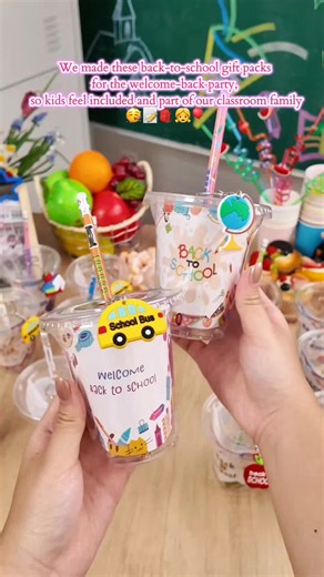 We made these back-to-school gift packs for the welcome-back party, so every kid feels included and part of our classroom family! 🎒✨ Each set comes with 24 plastic cups with lids, 24 greeting cards, 24 stickers, 24 keychains, 24 erasers, and 24 pencils — all in a variety of fun designs. Everything bundles perfectly into 24 individual gift packs, ready to hand out at your back-to-school party! Mix and match the designs to make each pack feel unique, tuck in the greeting card with a little welcom