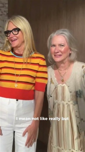 Let them do anything but be disorganized 👀 The Home Edit x Mel Robbins coming tomorrow…