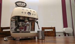 Smeg manual espresso machine with frother and coffee grinder review