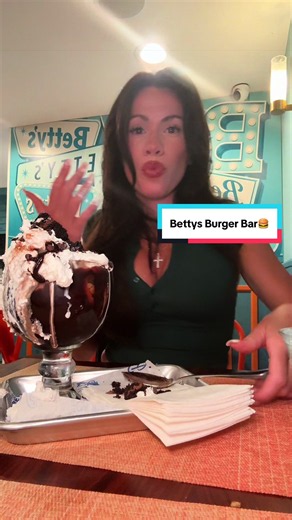 Betty’s Burger Bar Merrick NY - Best Burger Spot Near Me