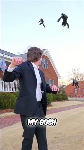 Future Tech: Jetpacks, Flying Cars & Bringing Back Dinosaurs! #shorts