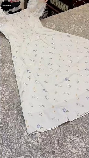 How to Fold Women’s Dress Perfectly 👗✨ #stylishtips #closetorganization #foldinghacks #shorts