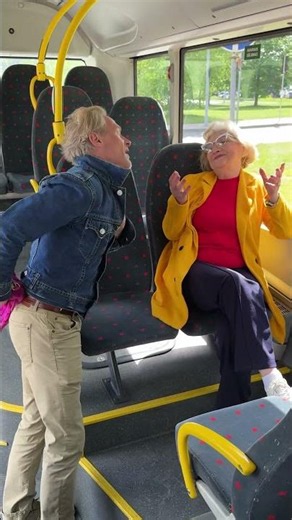 Grandma Thought Nobody Saw the Theft… She Was Wrong 👜😳
