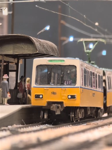 🚆 Team Rails were at the Rainhill Model Railway Exhibition today and we were kindly offered the chance to run trains on the tremendous Roundtrees Sidings layout, built by the DEMU North East Group! We couldn't say no!