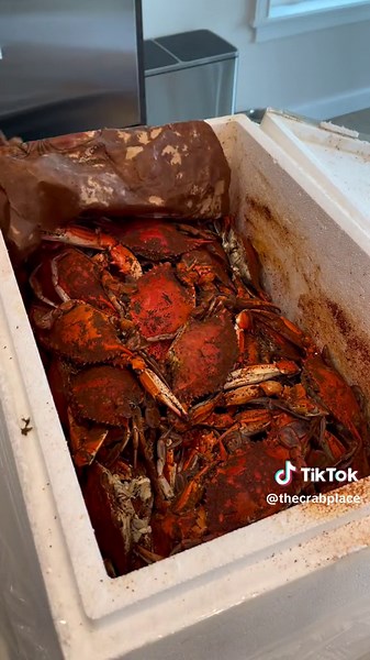 📦 We deliver ALL OVER THE UNITED STATES via UPS Ground or Air shipping. ✈️ www.CrabPlace.com #seafood #crab #TheCrabPlace