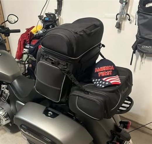 Road Glide - add Tour Pak or Not ?