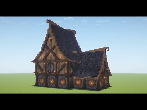 MINECRAFT TUTORIAL | How to build a Large Medieval House