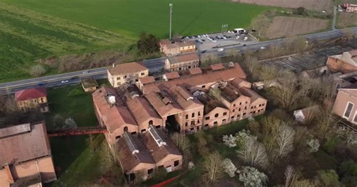 "Qui una volta c'era una fabbrica", viaggio nelle aree abbandonate