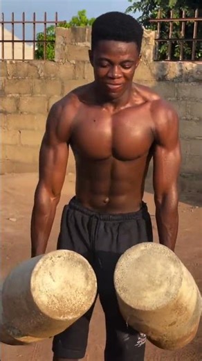 #gym #motivation #homemadegym #gymlover #gymlife #motivation #ekmotahathighumechala #gymexercises