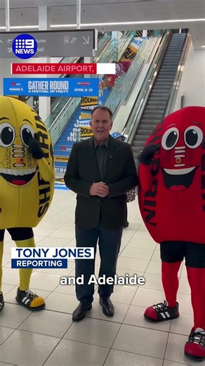 Footy fever sweeps Adelaide as Gather Round kicks off | 9 News Australia