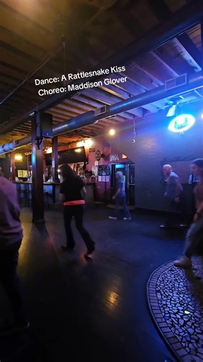 CLASS RECAP: Thursday Class at Brew U Sports Pub in Findlay, OH Got some great dances in tonight! Idk what was in the air, but some of y'all came to class with a case of the sillies, and it was contagious😂 Here's what we did (🤠 = teach): 🤠 My Summer Baby (co. Jeanne Chamas) -Song: Summer Baby by Jonas Brothers 🤠 Hootenanny (choreo by John Robinson) -song: Farm Party by The Farm Inc. Hide and Seek (co. Greg Van Zilen) -song: The Way You Make Me Feel by Michael Jackson 🤠 She's a Natural (co. 