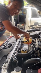 Beginner VS Expert Mechanic😅 | Yan-Yan Ng Bohol