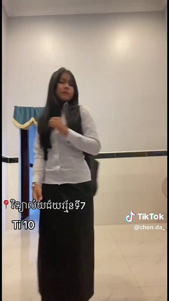 Kob sari yo kob sari yo🙆🏻‍♀️😼@. #ជម្ពូវ័ន#ជ័យវរ្មន័ទី7#friendship