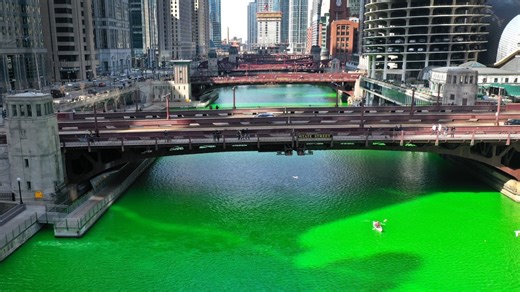 WATCH LIVE: Chicago River dyeing set to begin at 10 a.m.