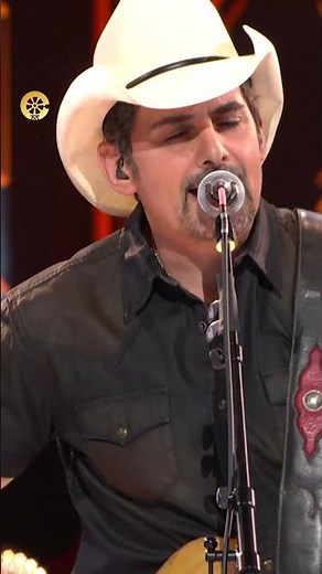 "Ticks" Brad Paisley // Opry LIVE