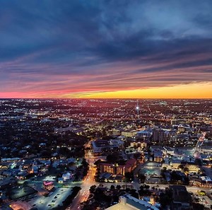 6.7K views · 103 reactions | Golden hour over San Antonio ✨ A breathtaking view from the Tower of the Americas, where the city lights meet the endless Texas sky. #SanAntonio #TowerOfTheAmericas #SunsetMagic | Tower of the Americas | Facebook