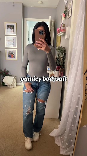Stylish Outfit Ideas: Bodysuits with Low Rise Jeans