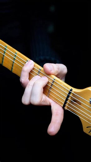 Awesome riff for guitar AND bass kristoferdahl.com/products/chordal-riff-pack #guitarchords #playguitar #learnguitar #electricguitar #guitartricks | GMC Guitar Lessons