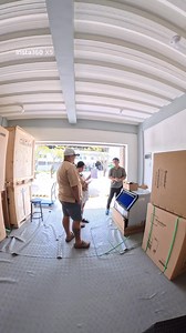 100kg/24hrs ice cube machine Walk-in customer! We provided a free demo of the unit plus tips on proper care and maintenance. 🔧❄️🧊🧊🧊 #Snooker #snookerice #snookericemachine #icecube #icecubemachine | H & Z Ice Machines