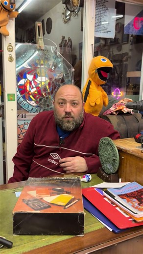 Keep up to date come to the CRAP Shak come see some of our new stock #crapshak #vintagestore #retro #computer