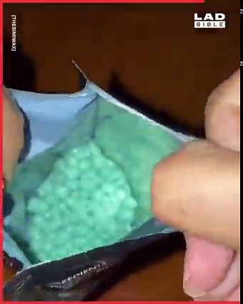 1.7M views · 2.4K reactions | As satisfying as these waxing beads getting mixed together looks, the actual waxing still looks painful...  | LADbible | Facebook