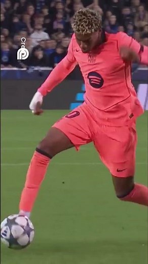 Lamine Yamal Dazzles Barcelona Scores Stunning Goal!
