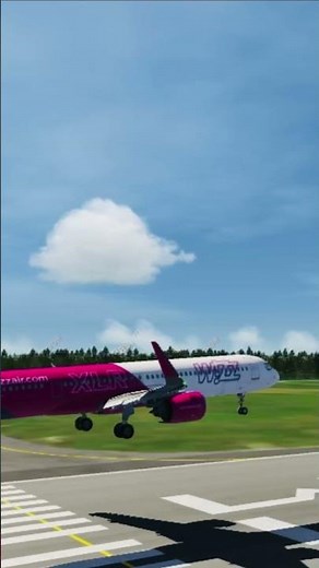 Wizz A321neo arrives at Warsaw in slow motion #aviation #shorts