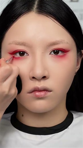 Magical Makeup Transformation! White Rabbit Halloween Makeup🐇#halloweenmakeup #makeuptransformation