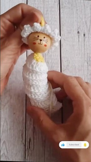 DAISY WORRY WORM FIDGET TOY CROCHET PATTERN