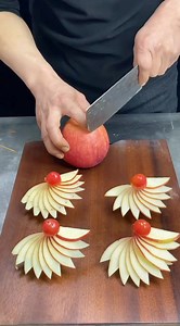 Apple 🍎 Cutting Art #cravings #art #fruits #vegetables #cravingsatisfied #decoration #cuttingart #fruitlover #FoodTransformation #FoodDecor #vegetable #crative #cucumber #americanfood #cuttingshapes #ASMRcutting #FoodArt #salad #heart #artwork #SatisfyingVideo #HeartShape | Fruitsworld