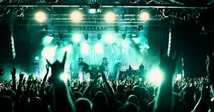 More recap videos are in the making, even though we're currently enjoying a bit of relaxation and recovery over the Easter days. Here is a little impression of Milan, Italy. What a night, what a show, what an audience. Ever since I've played in Biella in April 1998 - 27 years ago - we've ALWAYS been welcomed with open arms in bella Italia! You are wonderful. Everybody, enjoy your Easter festivities. Meanwhile we are getting ready to continue the adventure in Helsinki, Oslo and Stockholm next wee
